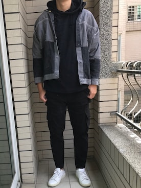 「SPORT B.のアイテム」を使った、Ivano Shiehさん（メンズ・178cm）の秋コーディネート