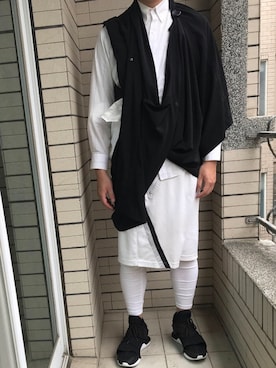 「Yohji Yamamoto（ヨウジヤマモト）のアイテム（トップス）」を使った、Ivano Shiehさん（メンズ・178cm）の春コーディネート