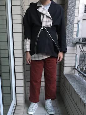 「H&M（エイチ・アンド・エム）のアイテム（チノパンツ）」を使った、Ivano Shiehさん（メンズ・178cm）の夏コーディネート
