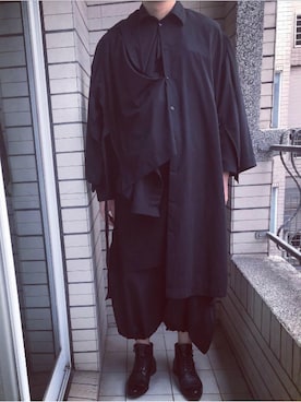「Yohji Yamamoto（ヨウジヤマモト）のアイテム（パンツ）」を使った、Ivano Shiehさん（メンズ・178cm）の夏コーディネート