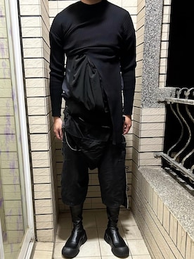 「Yohji Yamamoto（ヨウジヤマモト）のアイテム（トップス）」を使った、Ivano Shiehさん（メンズ・178cm）の冬コーディネート