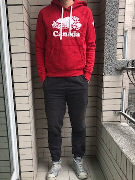 「roots（ルーツ）のアイテム」を使った、Ivano Shiehさん（メンズ・178cm）の冬コーディネート