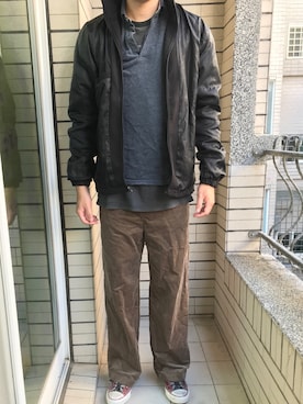 「Massimo Duttiのアイテム」を使った、Ivano Shiehさん（メンズ・178cm）の夏コーディネート