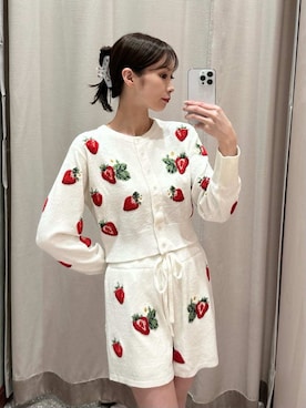 「SNIDEL HOME（スナイデルホーム）のストロベリーニットカーディガン（ルームウェア/パジャマ、ホワイト系）」を使った、SNIDEL HOMEさんの春コーディネート