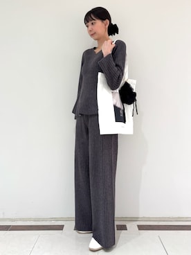 「アイテム（バレッタ/ヘアクリップ、ブラック系）」を使った、SNIDEL HOMEさん（レディース・160cm）の秋コーディネート