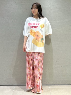 「SNIDEL HOME（スナイデルホーム）の【BUTTERBEAR】カットロングパンツ（ルームウェア/パジャマ、レッド系）」を使った、SNIDEL HOMEさんの夏コーディネート