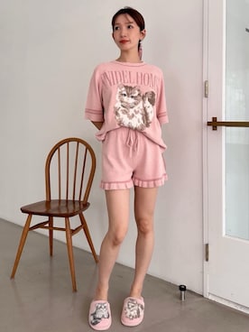 「アイテム（ルームシューズ/スリッパ）」を使った、SNIDEL HOMEさん（レディース・159cm）の夏コーディネート