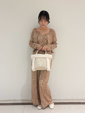 「アイテム（ルームウェア）」を使った、SNIDEL HOMEさん（レディース・154cm）の秋コーディネート