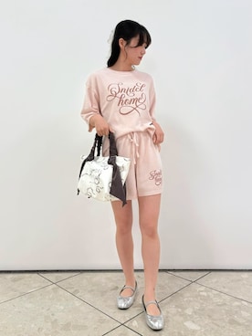 「SNIDEL HOME（スナイデルホーム）のオーガニックキャンバストート-SMALL-（RIBBON）（トートバッグ、ブラウン系）」を使った、SNIDEL HOMEさんの春コーディネート