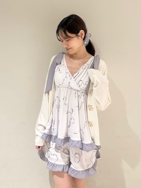 「SNIDEL HOME（スナイデルホーム）の【接触冷感】カシュクールショルダーリボンセットアップ（ルームウェア/パジャマ、グレー系）」を使った、SNIDEL HOMEさんの春コーディネート