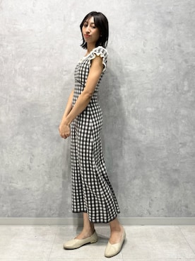 「SNIDEL HOME（スナイデルホーム）のギンガムフリルニットワンピース（ルームウェア/パジャマ、ブラック系）」を使った、SNIDEL HOMEさんの春コーディネート