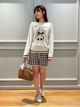 「アイテム（ヘアピン）」を使った、SNIDEL HOMEさん（レディース・159cm）の秋コーディネート