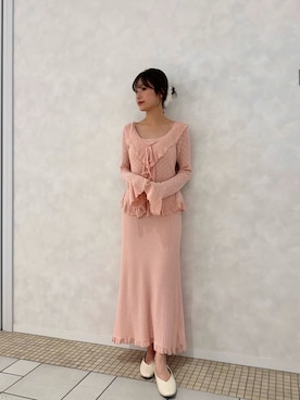 「SNIDEL HOME（スナイデルホーム）のクロシェラッフルカーディガン（ルームウェア/パジャマ、ピンク系）」を使った、SNIDEL HOMEさんの春コーディネート