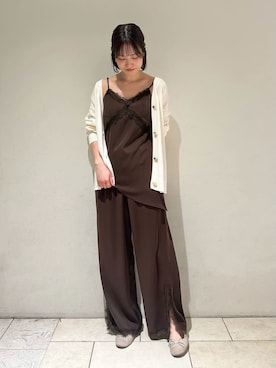 「SNIDEL HOME（スナイデルホーム）のメタルドッキングミニバンス（バレッタ/ヘアクリップ、ホワイト系）」を使った、SNIDEL HOMEさんの春コーディネート