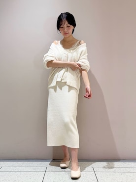「SNIDEL HOME（スナイデルホーム）のレースニットカーディガン（ルームウェア/パジャマ、ホワイト系）」を使った、SNIDEL HOMEさんの秋コーディネート