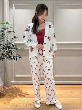 「アイテム（バレッタ/ヘアクリップ、ピンク系）」を使った、SNIDEL HOMEさん（レディース・156cm）の夏コーディネート