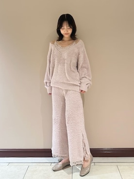 「SNIDEL HOME（スナイデルホーム）のムートンリボンスリッパ（ルームシューズ/スリッパ、ベージュ系）」を使った、SNIDEL HOMEさんの秋コーディネート