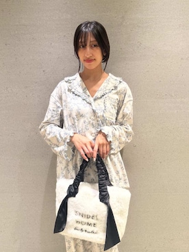 「アイテム（バレッタ/ヘアクリップ、ホワイト系）」を使った、SNIDEL HOMEさん（レディース・158cm）の秋コーディネート