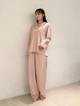 「SNIDEL HOME（スナイデルホーム）の【Silky Fleece】レース開襟シャツ（ルームウェア/パジャマ、ピンク系）」を使った、SNIDEL HOMEさんの秋コーディネート