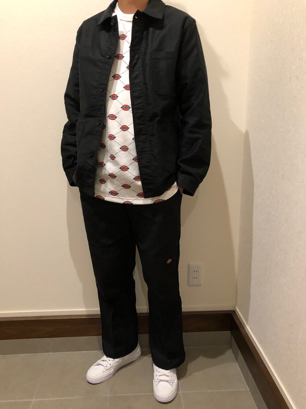 「nikesacai、NIKE×sacai、Dickies、Supreme×Dickies」｜「CDGのアイテム（その他アウター、ブラック系）」を使った、僕の趣味Channelさん（メンズ・178cm）の秋コーディネートの1枚目の写真