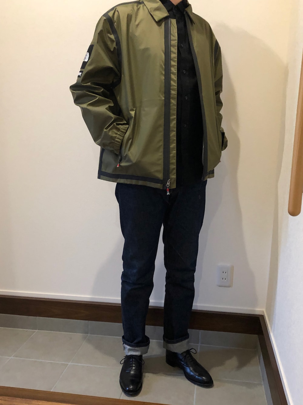 「Supreme x The North Face、ノースフェイス、THE NORTH FACE、デニム、コーチジャケット」｜「Supreme のアイテム（ナイロンジャケット、グリーン系）」を使った、僕の趣味Channelさん（メンズ・178cm）の春コーディネートの1枚目の写真
