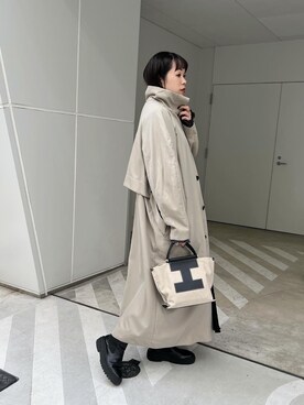 「TODAYFUL（トゥデイフル）のアイテム（トレンチコート）」を使った、chisaさん（レディース・164cm）の秋コーディネート