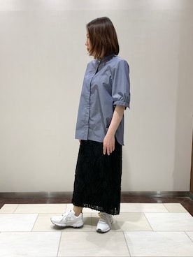「ホワイトスニーカー」｜HIMIKO　札幌丸井今井店さん（レディース・161cm）の春コーディネート