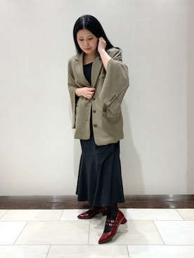 「アウターコーデ」｜「アイテム（パンプス）」を使った、HIMIKO　札幌丸井今井店さん（レディース・161cm）の秋コーディネート