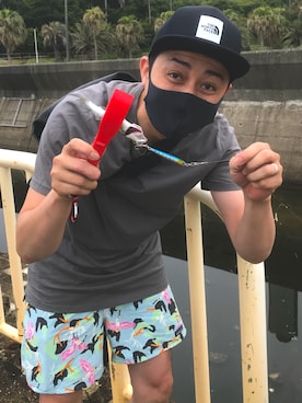 「SEAL（シール）のアイテム（バッグ）」を使った、汗疹さん（メンズ・177cm）の夏コーディネート