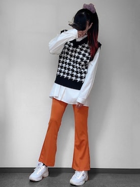 「チドリ柄」｜「アイテム（スニーカー）」を使った、くぅさん（レディース・164cm）の秋コーディネート