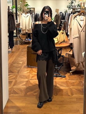 「アイテム（キャミソール、ブラック系）」を使った、manami さん（レディース・168cm）の秋コーディネート