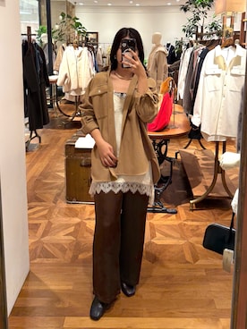 「アイテム（キャミソール）」を使った、manami さん（レディース・168cm）の秋コーディネート