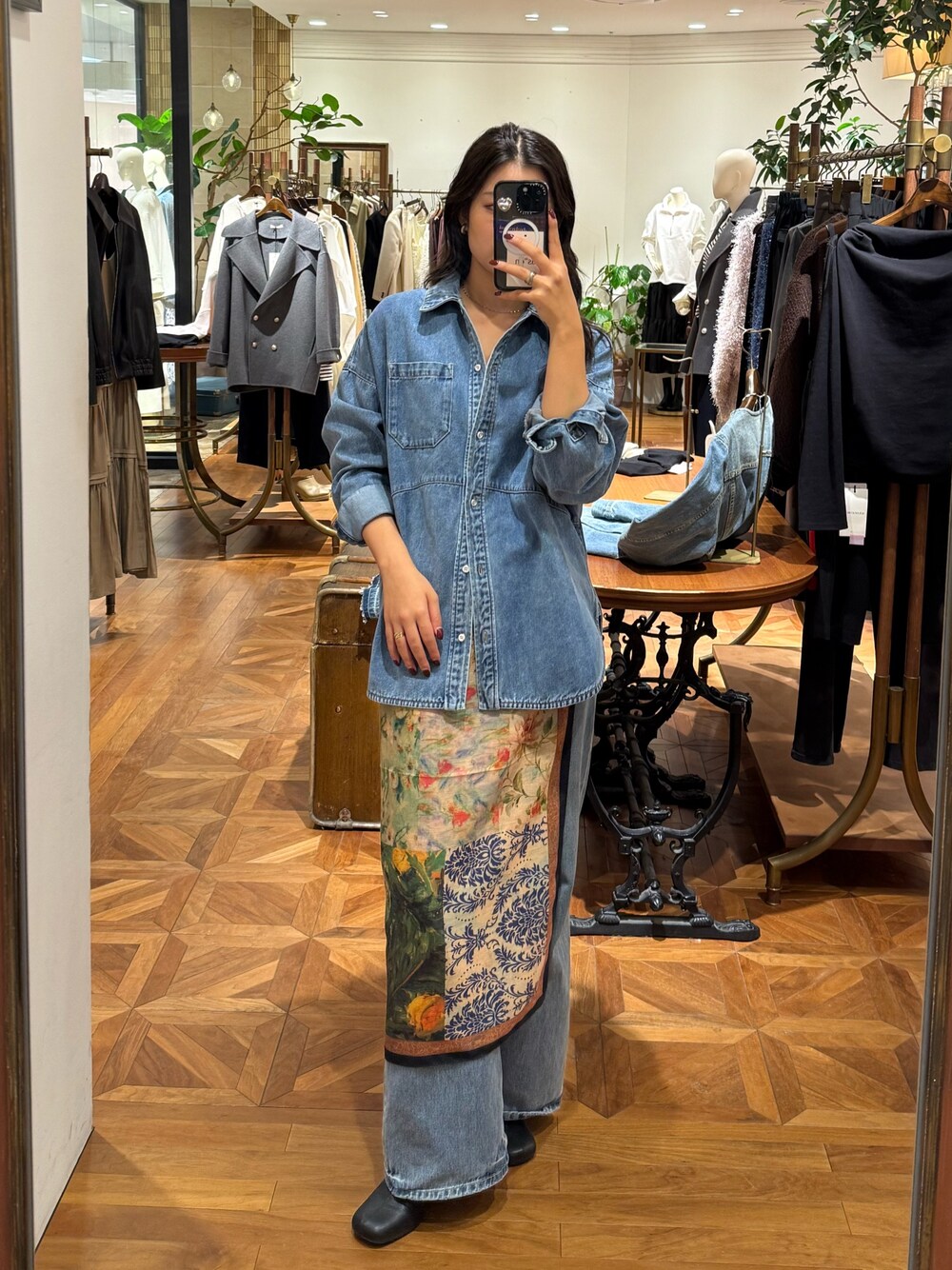 LOUNGEDRESS（ラウンジドレス）の「スウィッチデニムシャツ/ブルー