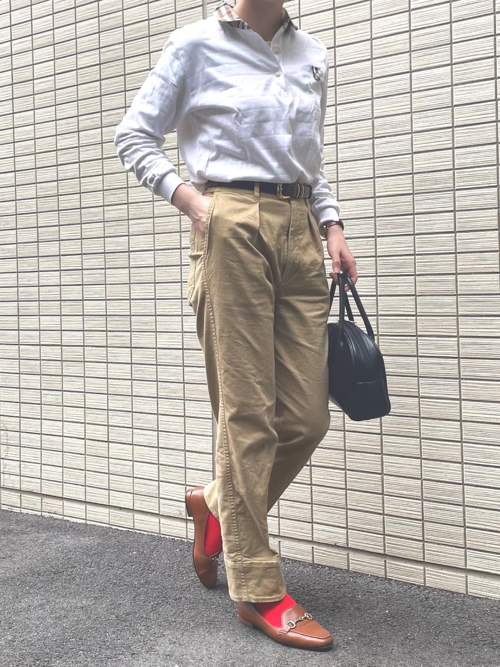 「foufou、チノパン、トラッド、古着、burberry」｜「Spick & Spanのアイテム（チノパンツ、ベージュ系）」を使った、tororoさん（レディース・155cm）の夏コーディネートの1枚目の写真