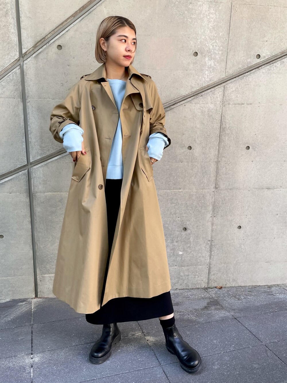「休日コーデ、秋のコーデ、秋トレンド2021、秋服準備はじめました、おしゃれさんと繋がりたい、高身長女子、ootd、秋冬コーデ、ボーダー、トレンチコート、トレンチ、ブルー、カジュアル、ショートブーツ」｜「SHENERYのトレンチコート（トレンチコート、ベージュ系）」を使った、YAMAGATA_172cmさん（レディース・172cm）の秋コーディネートの1枚目の写真