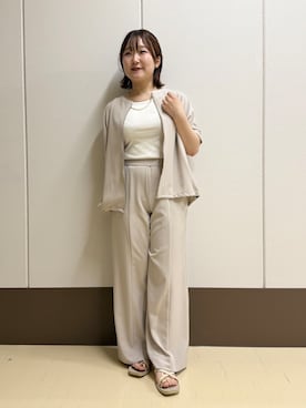 「INDIVI（インディヴィ）の【洗える／前後2WAY】インナータンクトップ（タンクトップ、ホワイト系）」を使った、Rikoさん（レディース）の夏コーディネート