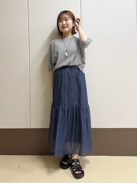 「INDIVI（インディヴィ）の【体型カバー】サッカーチェックドルマントップス（Tシャツ/カットソー、ブラック系）」を使った、Rikoさん（レディース）の夏コーディネート