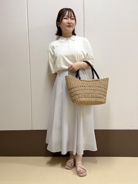 「INDIVI（インディヴィ）の【洗える／コットン】ドライタッチさらりポロ襟ニットT（ニット/セーター、ホワイト系）」を使った、Rikoさん（レディース）の夏コーディネート