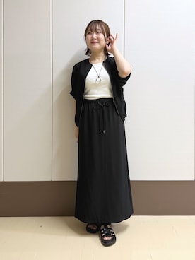 「INDIVI（インディヴィ）の【洗える／前後2WAY】インナータンクトップ（タンクトップ、ホワイト系）」を使った、Rikoさん（レディース）の夏コーディネート