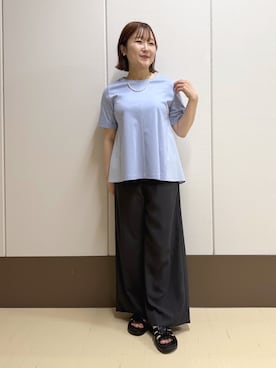 「INDIVI（インディヴィ）の【さらに軽く軽快！／着る日傘】イージーワイドパンツ（その他パンツ、グレー系）」を使った、Rikoさん（レディース）の夏コーディネート