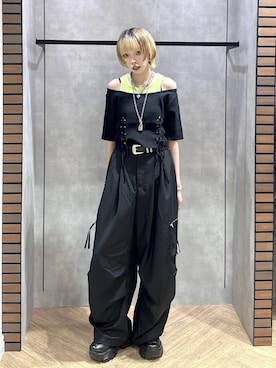 「PAGEBOY（ページボーイ）のZIPタックカーゴパンツ【裾ドローコード付き】（カーゴパンツ、ブラック系）」を使った、ｼﾐさん（レディース・161cm）の夏コーディネート