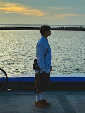「CONVERSE（コンバース）のアイテム（バッグ）」を使った、yiweiさん（メンズ・171cm）の秋コーディネート