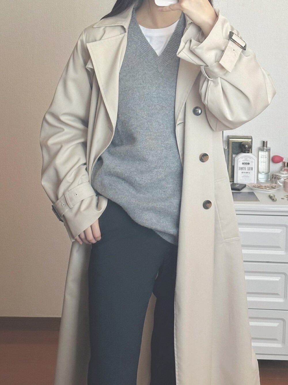 「プチプラコーデ、シンプルコーデ、秋コーデ、韓国ファッション」｜「UNIQLOのサイズ:58 丈長め（スラックス、ブラック系）」を使った、マリナさん（レディース・163cm）の冬コーディネートの1枚目の写真