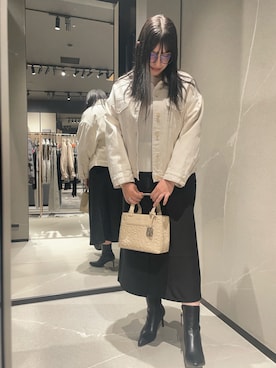 「アイテム（デニムジャケット）」を使った、Sanamさん（レディース・168cm）の秋コーディネート