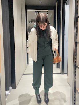 「ARMANI EXCHANGE（アルマーニエクスチェンジ）の【A|X アルマーニ エクスチェンジ】CL リジッドコットン デニムジャケット（デニムジャケット、ベージュ系）」を使った、Sanamさん（レディース・168cm）の冬コーディネート
