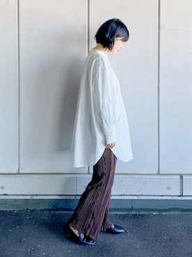 「select MOCA（セレクトモカ）の柔らかく履きやすいフェイクレザーゴールドビット付きローファー（ローファー）」を使った、まいさん（レディース・164cm）の秋コーディネート