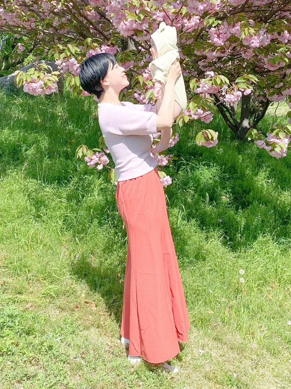 「GRL、welleg、menue、mooimooi、welleg select、ウェレッグ、春服、ラクチンコーデ、大人かわいい、オトナカジュアル、ポロシャツ、chanel、PR、myCHANEL、今日のコスメと服」｜「GRLのアイテム（ポロシャツ、ピンク系）」を使った、まいさん（レディース・164cm）の春コーディネートの1枚目の写真