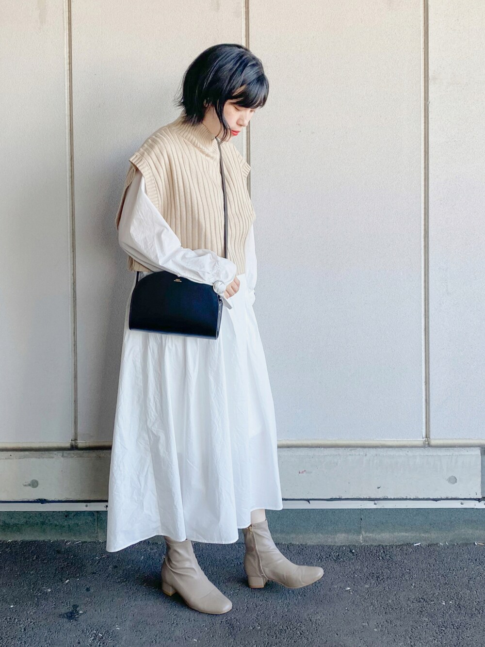 「ニット、A.P.C.、ショートブーツ、大人カジュアル、休日スタイル、ニットベスト、大人コーデ、ciaopanic、ロングワンピース、カジュアルコーデ、淡色コーデ、menue、だから秋服が好き」｜「IG:mai1220のアイテム（その他、その他）」を使った、まいさん（レディース・164cm）の秋コーディネートの1枚目の写真
