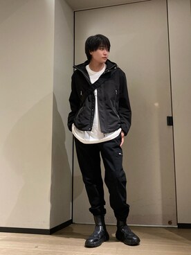 「ARMANI EXCHANGE（アルマーニエクスチェンジ）のアイテム（カーゴパンツ）」を使った、S.HIDEKIさん（メンズ・176cm）の秋コーディネート