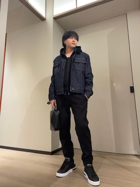 「ARMANI EXCHANGE（アルマーニエクスチェンジ）のアイテム（デニムジャケット）」を使った、S.HIDEKIさん（メンズ・176cm）の冬コーディネート